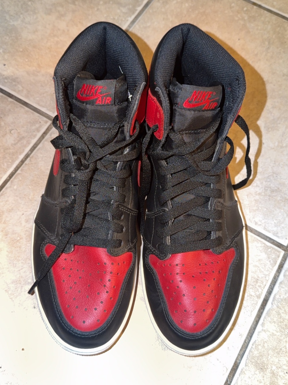 Nike Air Jordan 1 Retro OG High Top Black/Red Banned Bred 555088-001